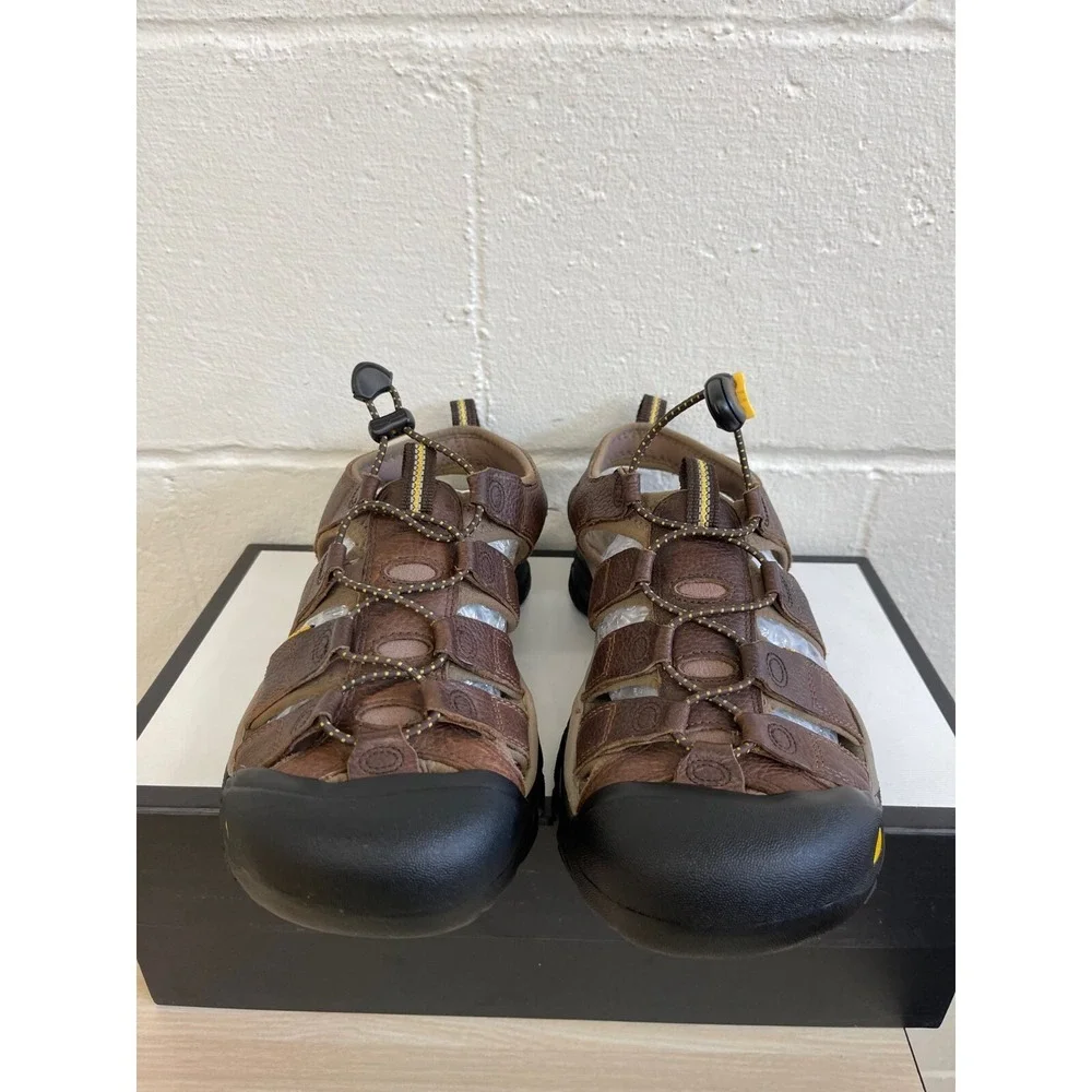 KEEN Men's Newport Closed Toe Leather Hiking Water Sandals Bison‎ Brown Size 9